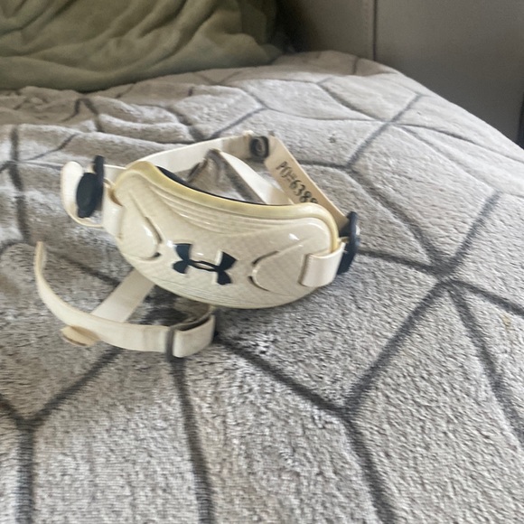 Under armor football helmet chin strap - Picture 1 of 1